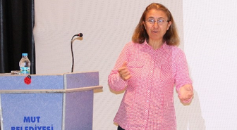 Mut'ta 'Kayısı Hastalıkları' Konferansı