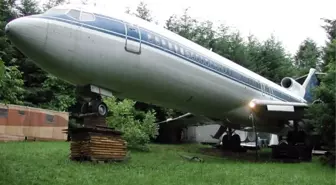 Ormana Taşıdığı Dev Boeing 727 Yeni Evi Oldu