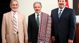 Pakistanlı Bilim Adamından Kmü Rektörü Gökmen'e Ziyaret