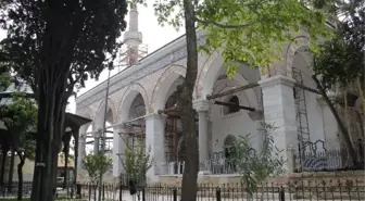 Pazar) Muradiye Camii Ramazanda İbadete Açılıyor