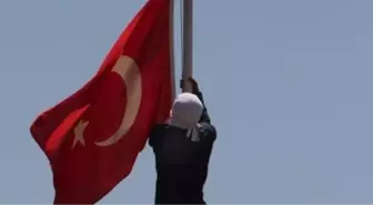 Bayrak Soruşturmasında 3 Polis Müdürü Açığa Alındı
