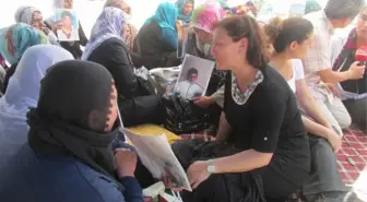 İşçi Partisi'nden Eylem Yapan Annelere Ziyaret