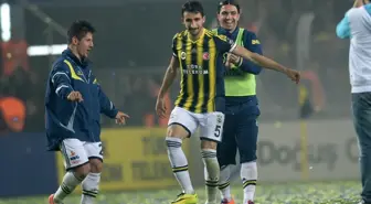 Mehmet Topal ve Emre Belözoğlu, Kocamustafapaşa'da Çocuk Yuvasına Oyun Parkı İnşa Ettirdi