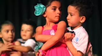 Miniklerin Diploma Heyecanı