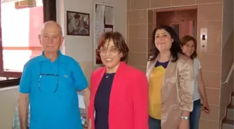 Huzurevinde En Baba Gün