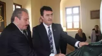 1. Murat Hüdavendigar Kosova'daki Kabri Başında Dualarla Anıldı