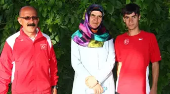 Atletler, Erciş Belediye Başkanı Keskin'i Ziyaret Etti