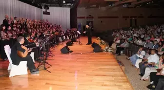 Türk Sanat Müziği Korosu'ndan Muhteşem Konser