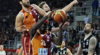 Galatasaray Camiası Kararı Tartışıyor