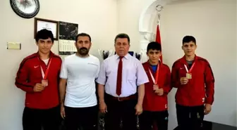 Güreşin Yiğitlerinden Başarı