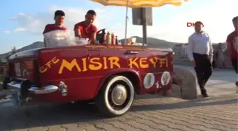 Otomobili İkiye Böldürüp Mısır Aracı Yaptı