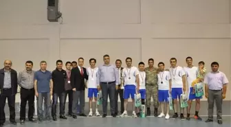 Gürün Kaymakamlığı Voleybol Turnuvası Sona Erdi