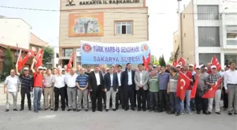 Türk-İş Sakarya Temsilciliği Özelleştirmelerle İlgili Basın Açıklaması Yaptı