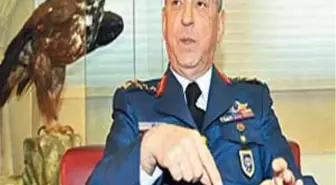 Tahliye Olan Korgeneral Ziya Güler Annesini Ziyaret Etti