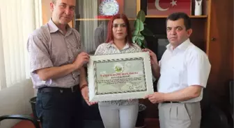 Kütahyalı Avcılar Başarılı Memuru Ödüllendirdi