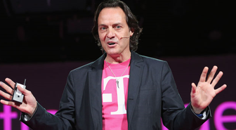 T-Mobile'ın CEO'sundan Lansmanda Ağır Küfür