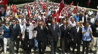 Tahliye Olan Subaylar Anıtkabir'e Koştu