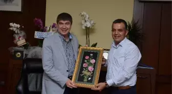 Türel, 'Alanyaspor'a Destek Karşılığı Sahilleri Altid İşletecek'