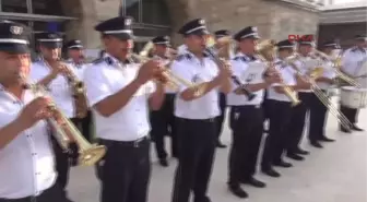 Er Meydanı' Kitabı Tanıtımına Müezzinoğlu da Katıldı