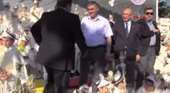 Pascal Nouma 500 Çocuğa Kirvelik Yaptı