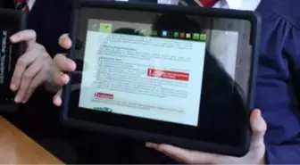 Aydıncık'ta 36 Çocuğa Tablet Bilgisayar Hediye Edildi