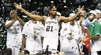 Tim Duncan Bir Yıl Daha San Antonio'da