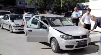 Zincirleme Trafik Kazası: 1 Yaralı