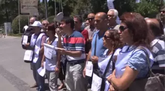 Belediye çalışanları, tayin edilmelerini protesto etti -