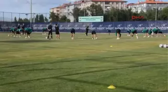 Hazar Lenkeran Teknik Direktörü Oğuz Çetin Türkiye'de Sadece Futbolun Konuşulduğu Ortamı Özlemle...