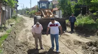 Eski Belde ve Köylerde Yol Çalışmaları Devam Ediyor