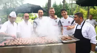 Beşiktaş Barbekü Partisinde Buluştu