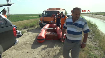 Suriye'de Savaştan Kaçtı, Serinlemek İçin Girdiği Çayda Kayboldu