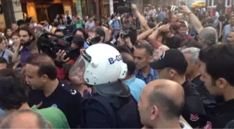 Taksim'de 'Yeryüzü İftarı'na Polis Müdahalesi