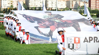 88. Gazi Koşusu'nu 'Blaze To Win' Jokey Halis Karataş ile Kazandı