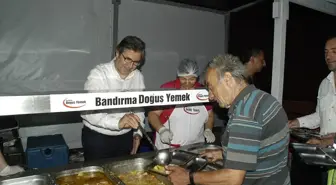 Bandırma'da Her Akşam Bin Kişilik İftar Sofrası