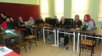 Kütüphan-E Türkiye Projesi Yoğun İlgi Görüyor