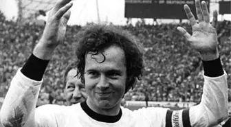 Franz Beckenbauer'e Ait Forma Açık Arttırmada 5 Bin Sterlin'e Satıldı