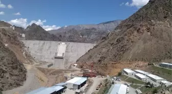 Silahla Şakalaşırken Arkadaşını Yaraladı