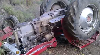 Kütahya Simav'da Traktör Devrildi: 3 Yaralı