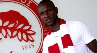 Abidal, Olympiakos ile Anlaştı