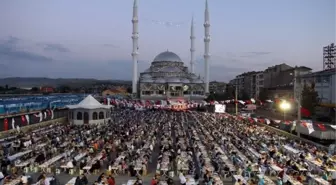 Bereket Ekspresi ile Bozok Bereket Kervanı, Yerköy'de 6 Bin Kişiyi İftar Yemeğinde Buluşturdu