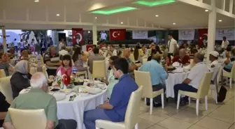 Kuşadaı Hlc'den Şehit Aileleri ve Gazilere İftar Yemeği