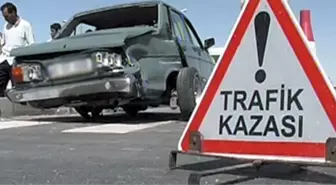 Taşova'da Trafik kazası: 1 Ölü, 2 Yaralı