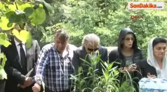 Beşiktaş Eski Başkanı Mehmet Üstünkaya Kabri Başında Anıldı