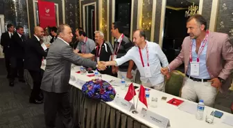 Fatih Terim, Kadın Futbol Kulüplerinin Temsilcileriyle Bir Araya Geldi