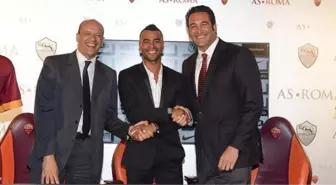 Roma, Salih'ten Sonra Ashley Cole'ü de Kadrosuna Kattı