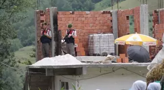 Üzerine İnşaat Kolonu Düşen 6 Yaşındaki Çocuk Hayatını Kaybetti