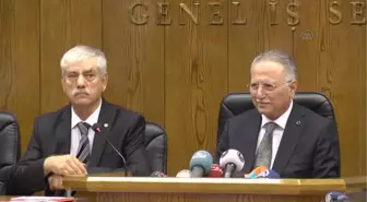 Cumhurbaşkanı adayı İhsanoğlu, DİSK'i ziyaret etti -