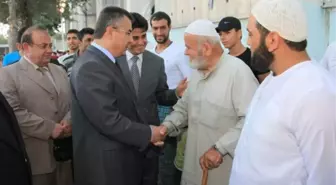 Vali Lekesiz, Altınözü Tesislerinde Kalan Suriyelilerle İftar Açtı