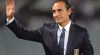 Prandelli Ders Çalışıyor